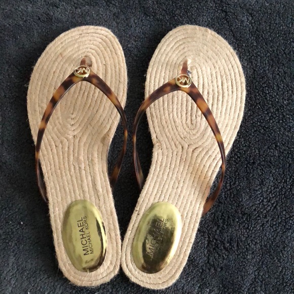 michael kors flip flops womens brown